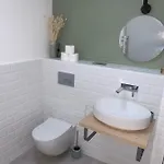 Renove Et Moderne Au Sacre Coeur Apartament