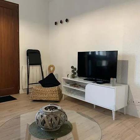 Renove Et Moderne Au Sacre Coeur Διαμέρισμα