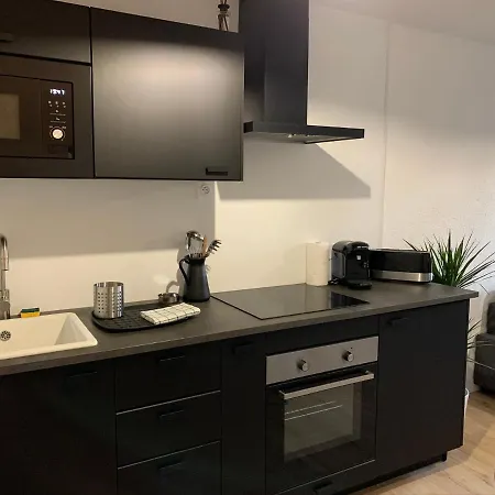 Apartman Renove Et Moderne Au Sacre Coeur *