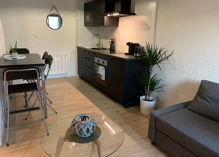 Renove Et Moderne Au Sacre Coeur Apartman